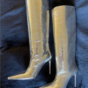 Frida Tall Boot Retrofete